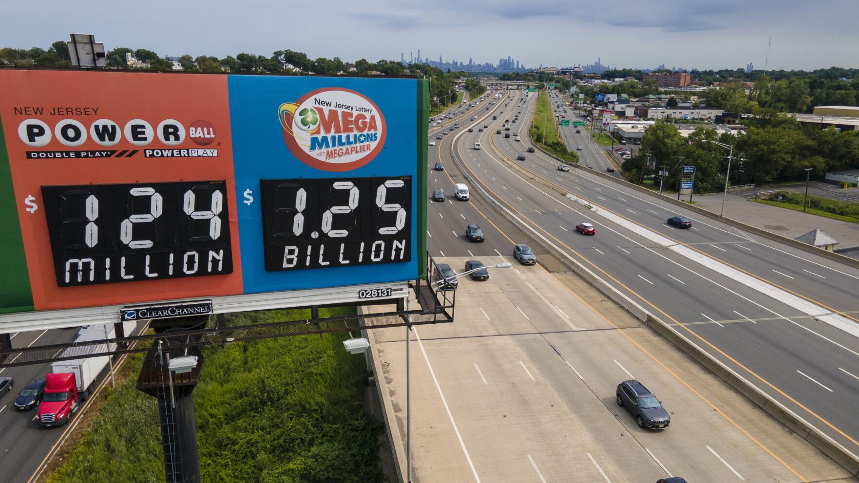 Mega Millions players spurned again as jackpot climbs to $1.55 billion